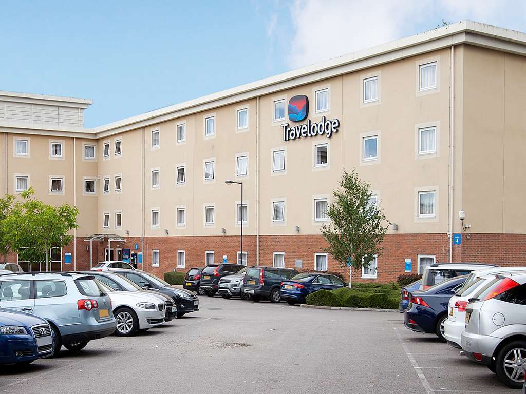 Travelodge Cheltenham Kültér fotó