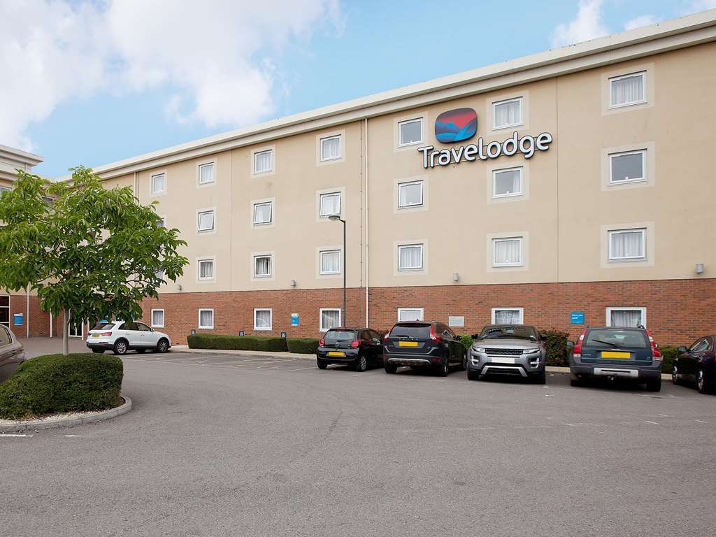 Travelodge Cheltenham Kültér fotó